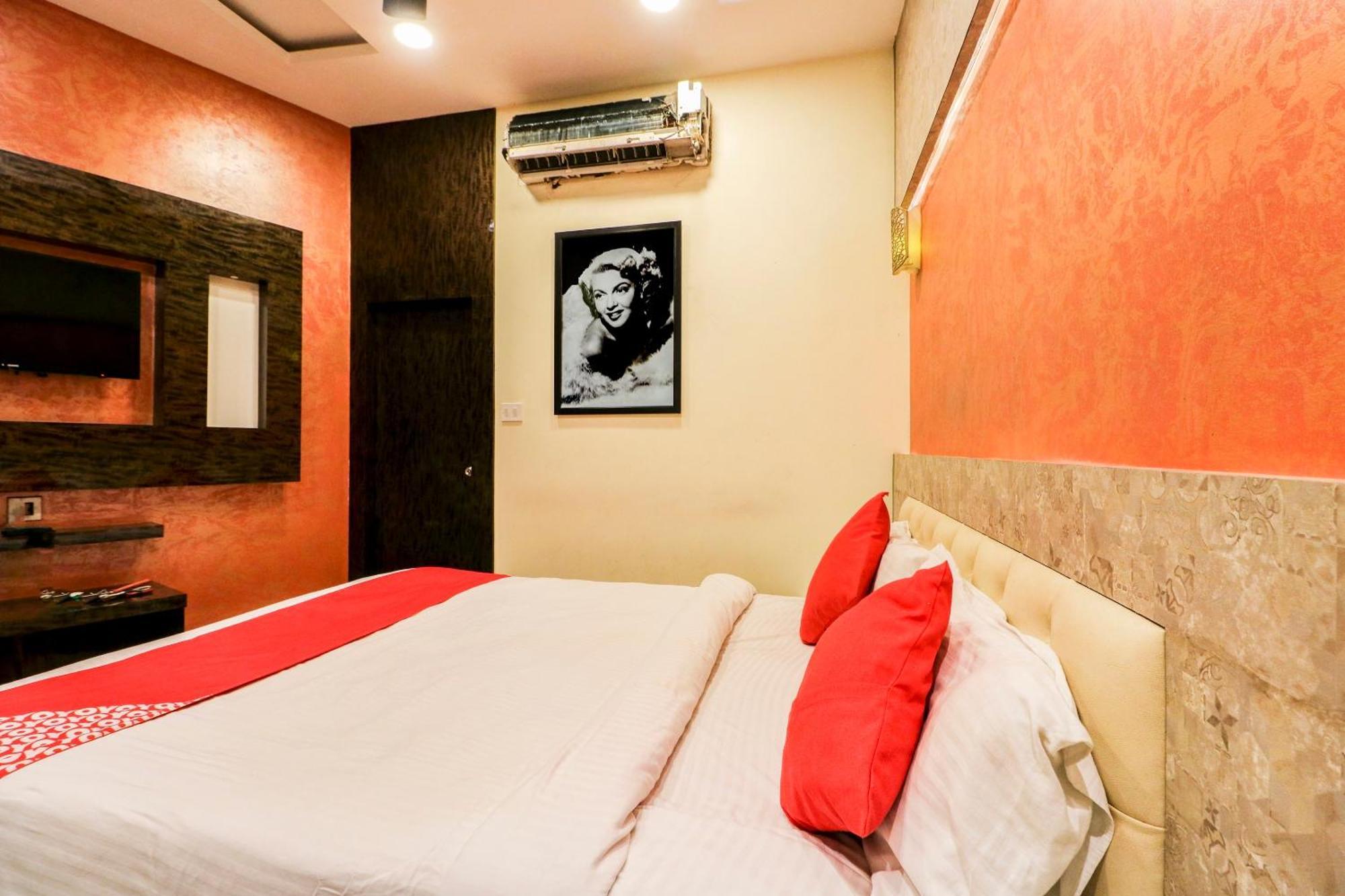 O Abi Near Dhakuria Manipal Hospital 3*