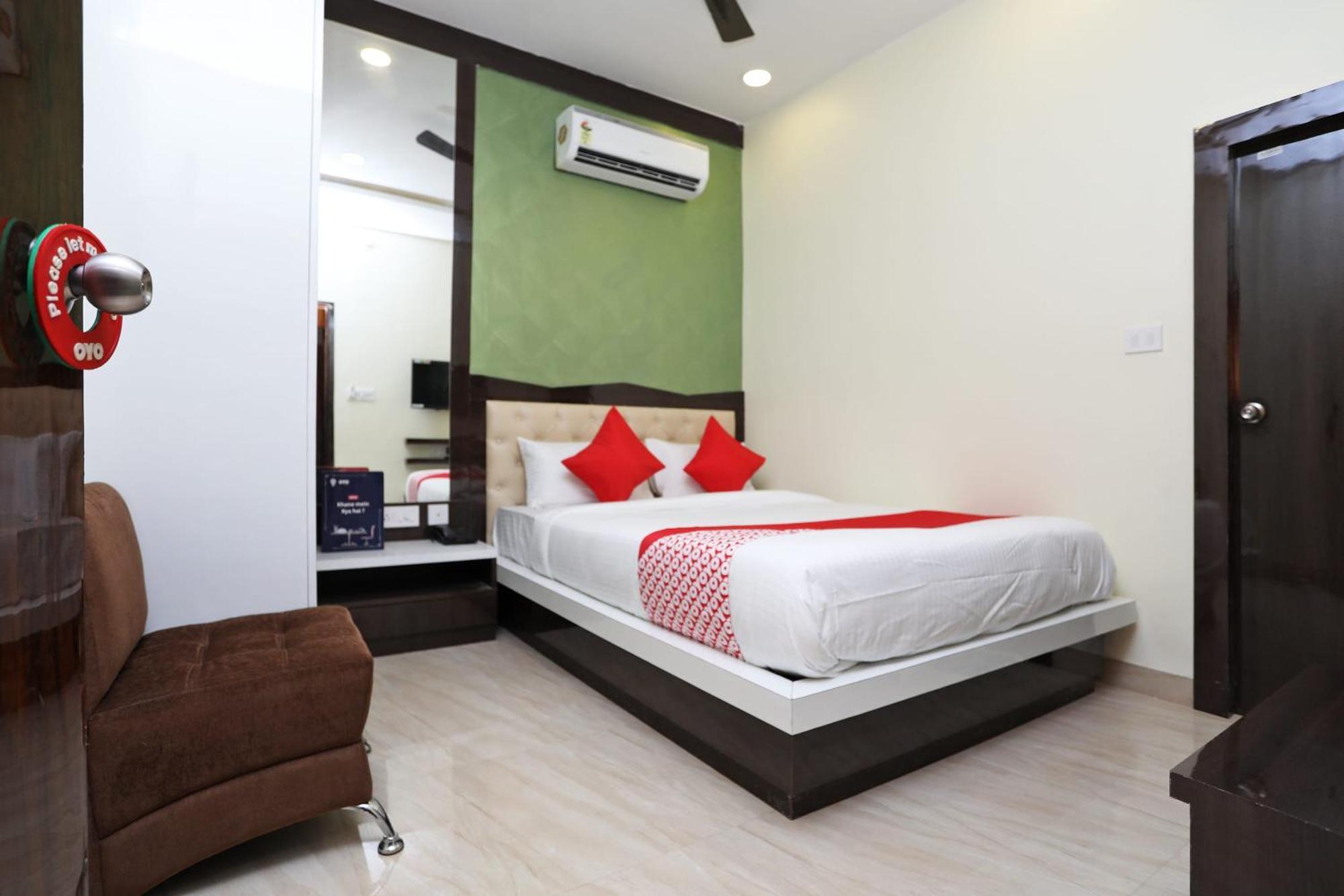 Hotel O Abi Near Dhakuria Manipal Hospital Kolkata